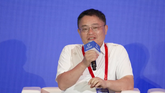 中昊针织董事长高宝霖：不反对AI，但全民AI是有问题的